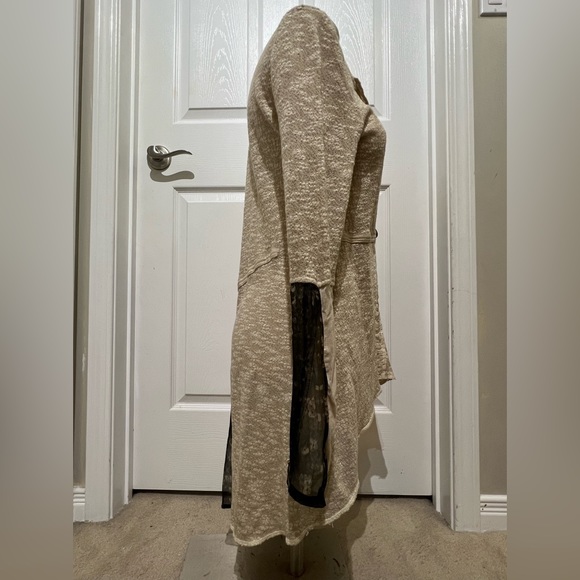 Gabby Isabella Cardigan - Picture 2 of 9